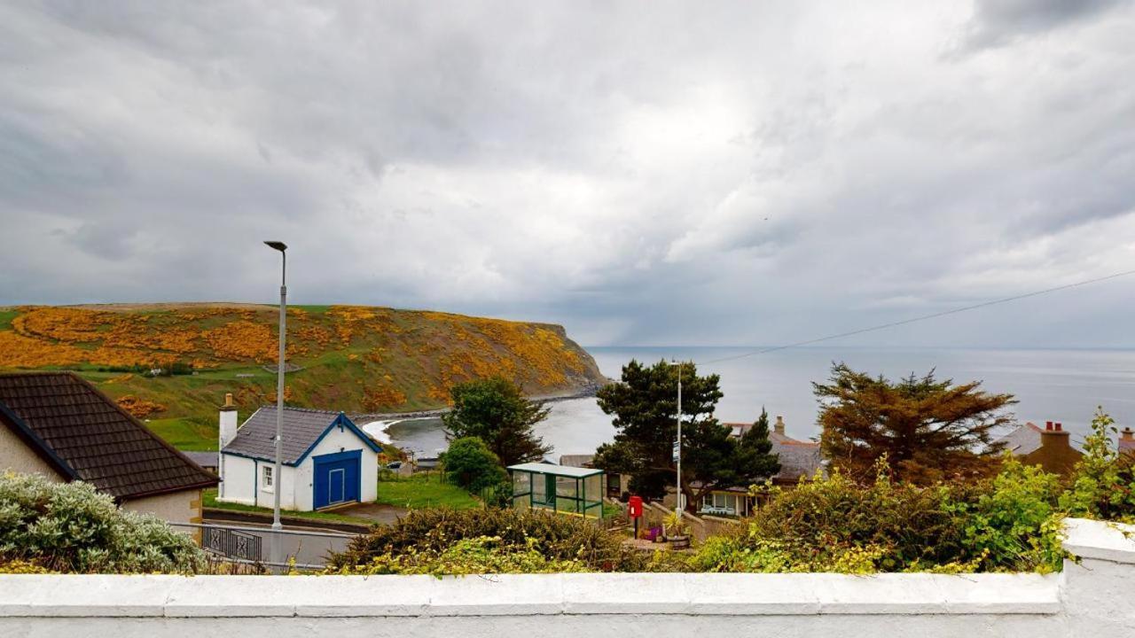 Вилла Puffins Nest Gardenstown Экстерьер фото
