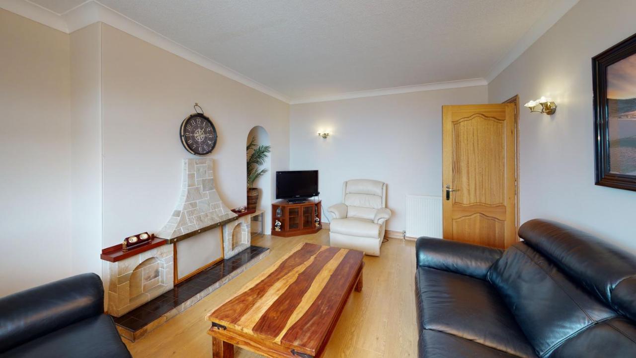 Вилла Puffins Nest Gardenstown Экстерьер фото