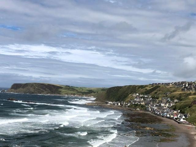 Вилла Puffins Nest Gardenstown Экстерьер фото